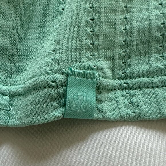 Lululemon Ultralight Waist-Length Tank Top - Picture 2 of 4
